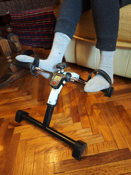 Мини велоергометър с LCD, колело за раздвижване и  рехабилитация