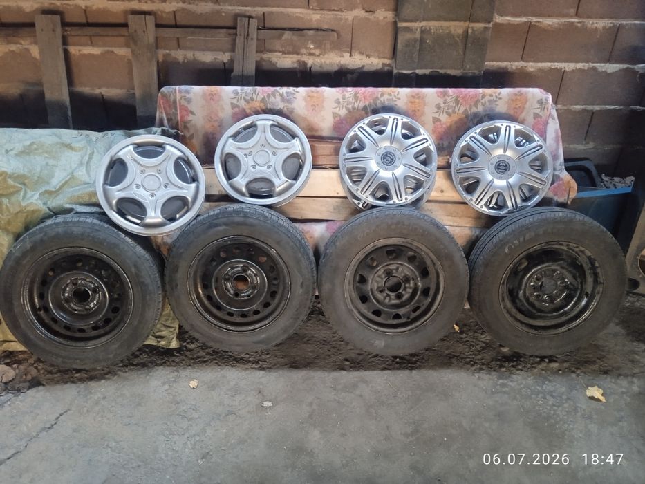 Продам 4 колеса по парно  бу