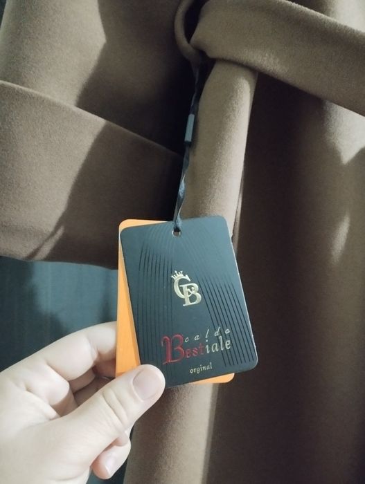 Palto sotiladi kiyilmagan hali razmer 46