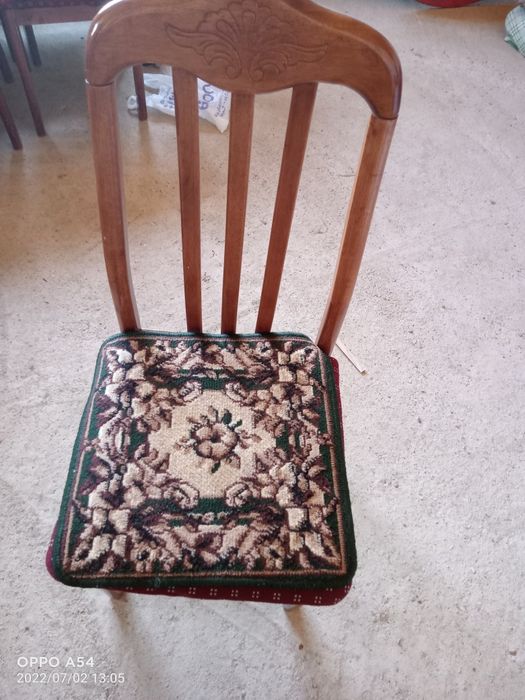 Стол орындықтарымен