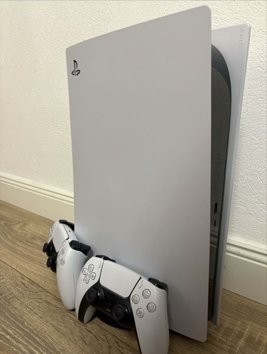 Ps5 disk edition cu 2 manete
