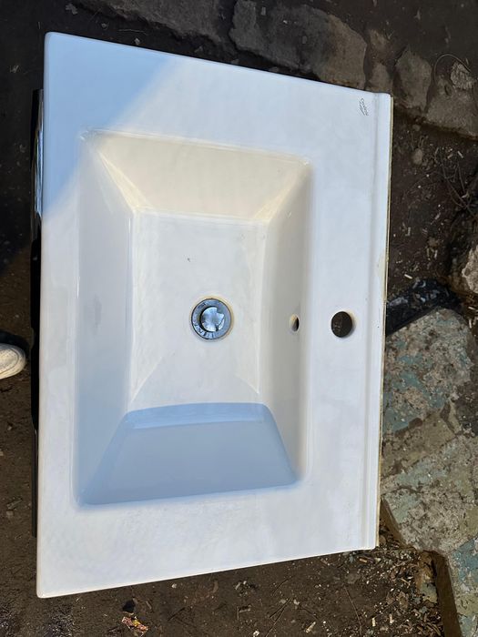 умывалник с тумбочкой