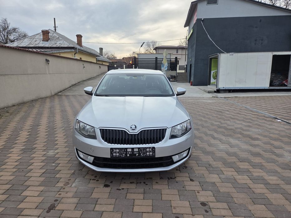 SKODA Octavia 3 ~ Euro 5 ~ 1.6 tdi 110 Cp/DSG/Berlina/SenzPark/Navi/Sc Incalzite/
