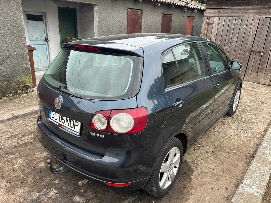 Volkswagen Golf 2005 benzină, 2.533 € — imagine 4