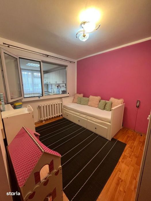 Apartament 3 camere, 55 mp utili, zona Bogdan Voda