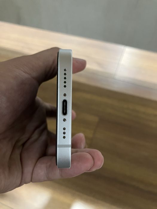 iPhone 16e 256 gb, sim + e-sim