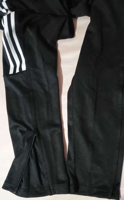 Adidas спортно долнище