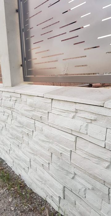 Piatra decorativa de exterior si interior din beton capace de gard
