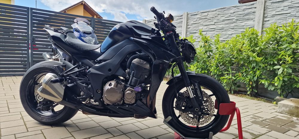 Motor / cadru cu acte / carene  KAWASAKI Z1000  anii 2014 2015 2018