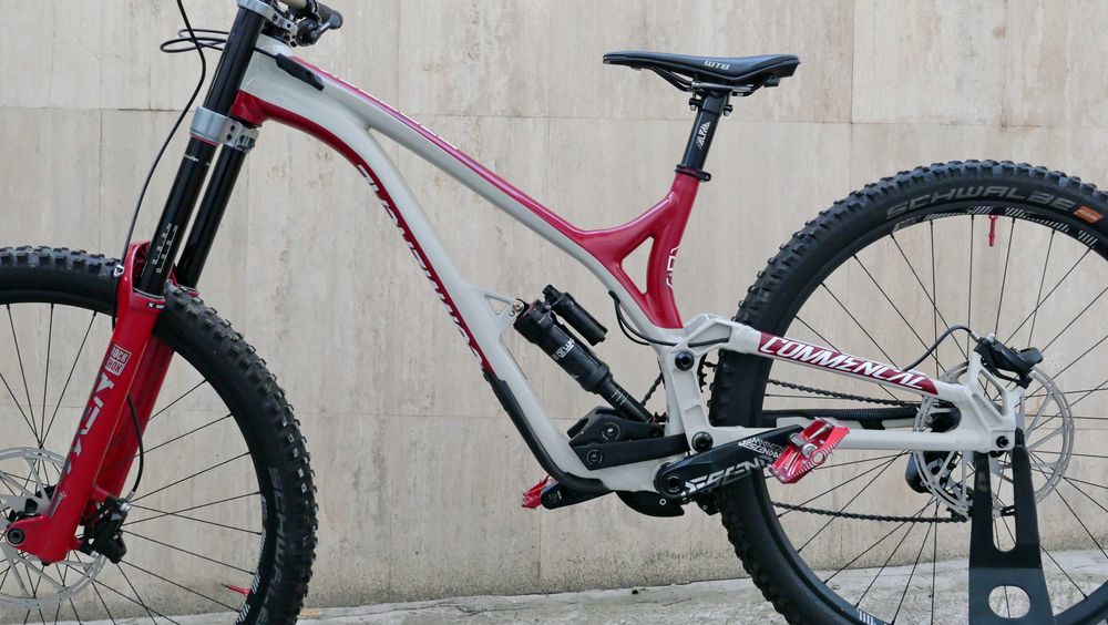 Commencal Supreme DH 29 Team – състезателен Downhill