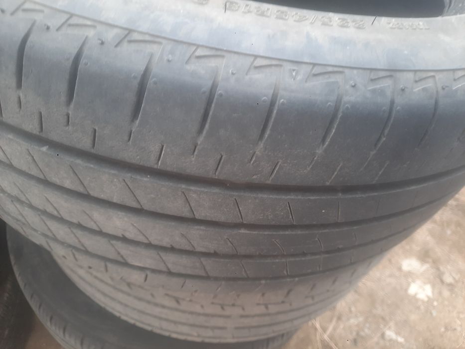 Покрышка летний 18/235/45