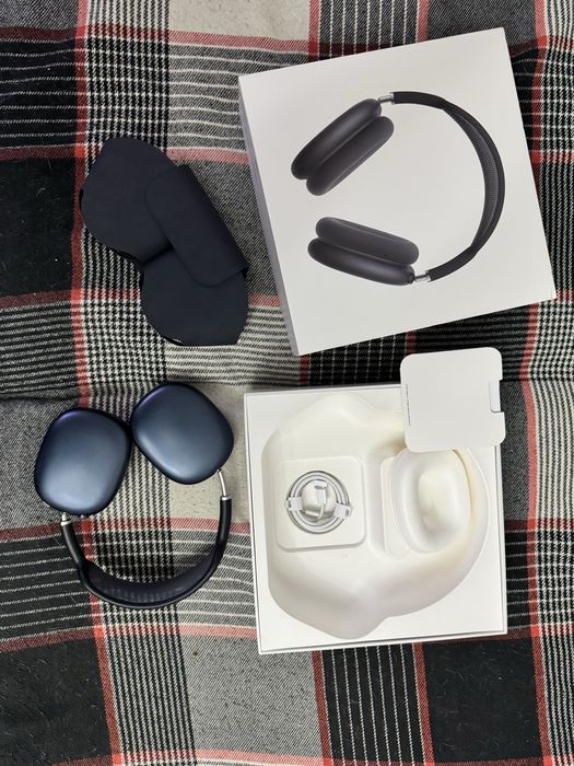 Продам наушники AirPods Max