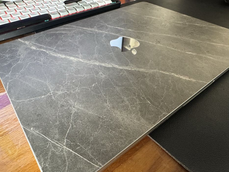 Macbook Air 13 m3 16/512