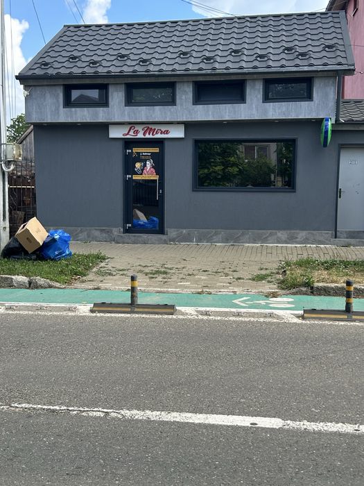 Spatiu comercial de vanzare,poate fi transformat si in locuinta.