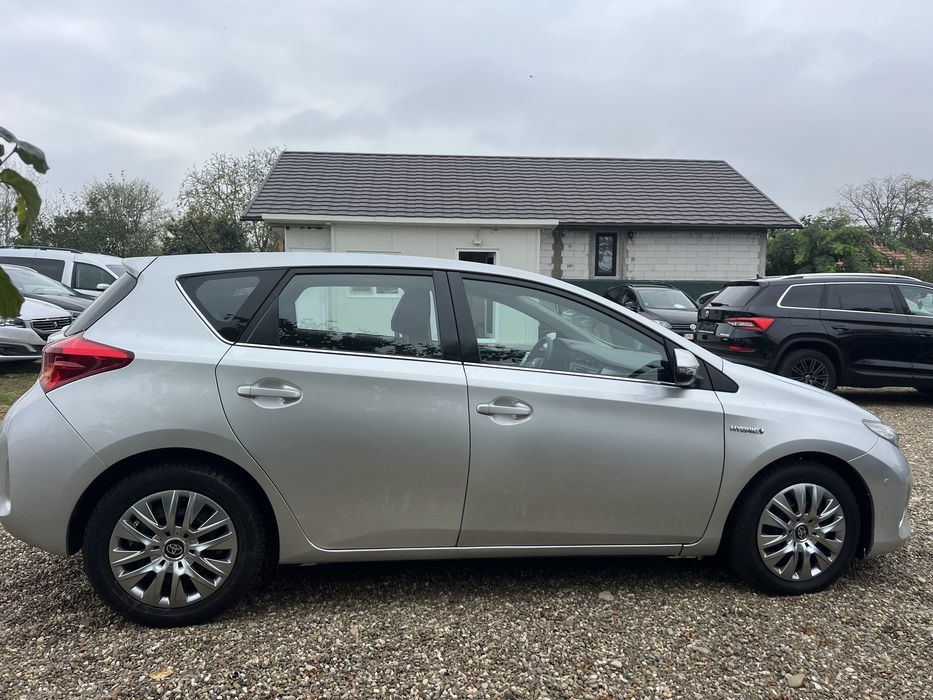TOYOTA Auris 2015 — imagine 2