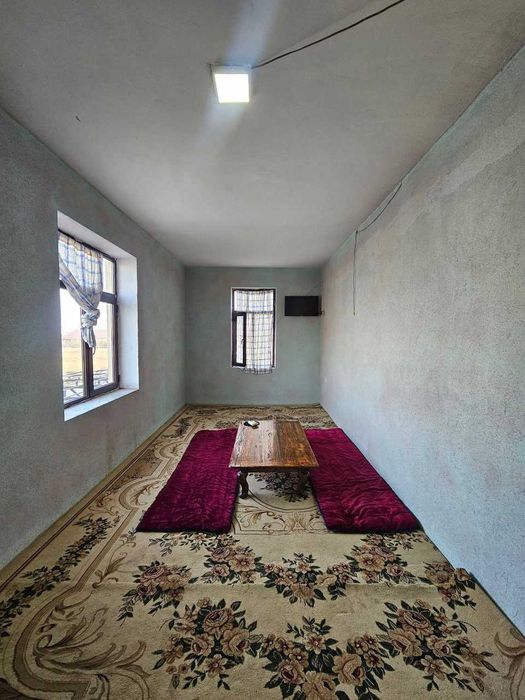 Продаётся 2х комн квартира на 2 этаже Ор-р  6 микрорайон Янги Узб