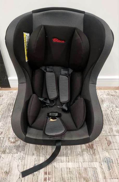 Автокресло Chicco 0–18 кг в хорошем состоянии
