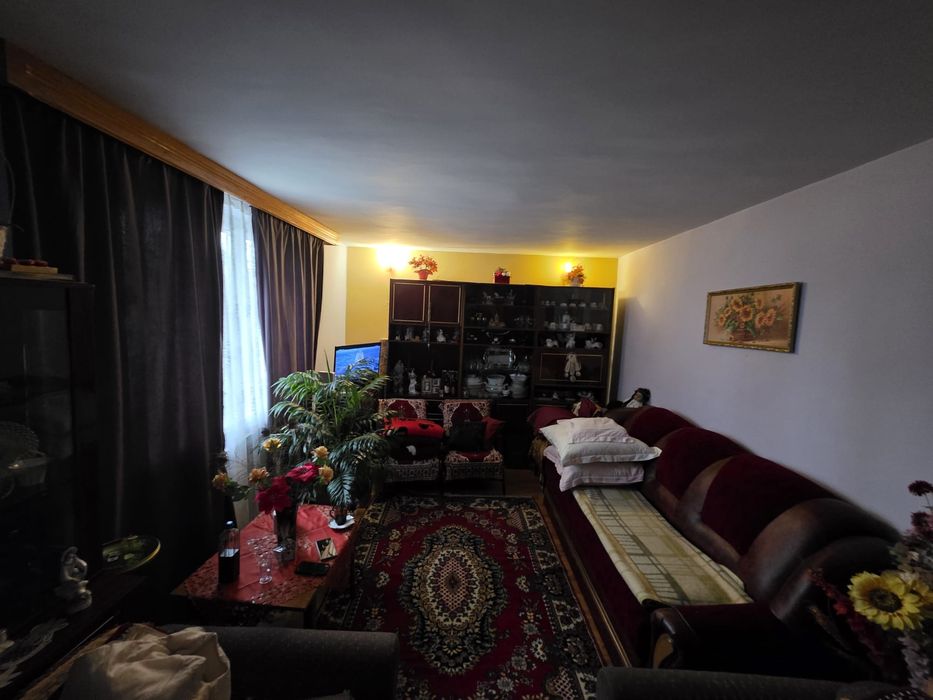 Vând Casa 2 Camere/ Căsuțele Mici