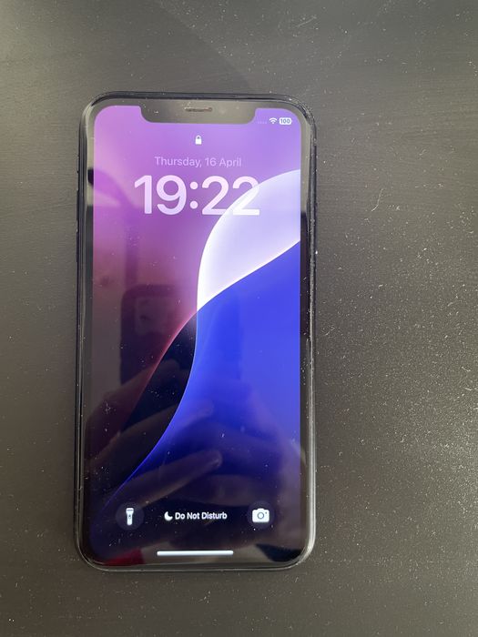 Iphone XR 64GB cititi descrierea