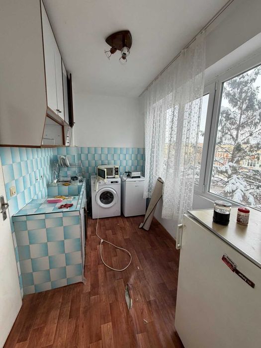 Тристаен апартамент в центъра на Разград