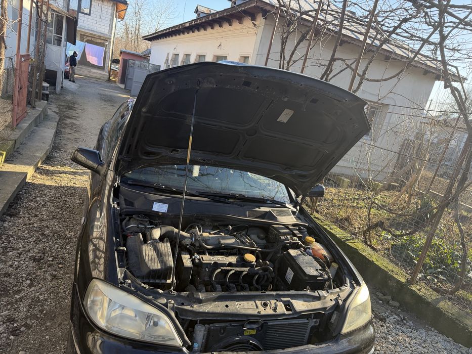 Se vinde opel astra G