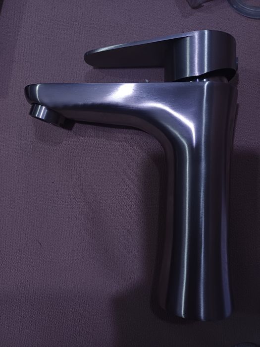 Смеситель для раковины