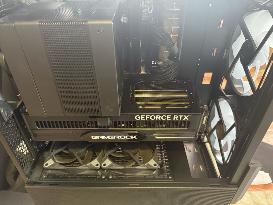 NVIDIA RTX 5080 16GB,64 gb CL30,7800x3d, 2 TB SSD Гейминг Компютър PC