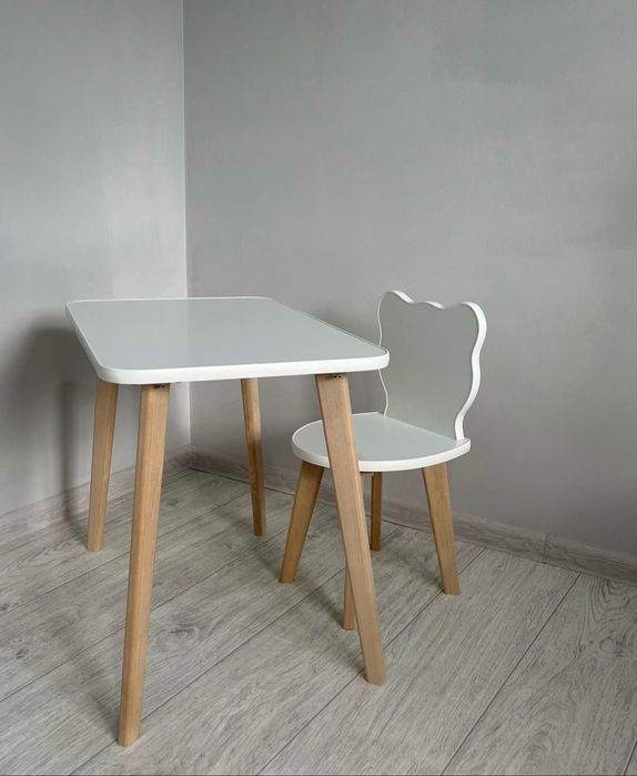 Детский клмплект стол и стул