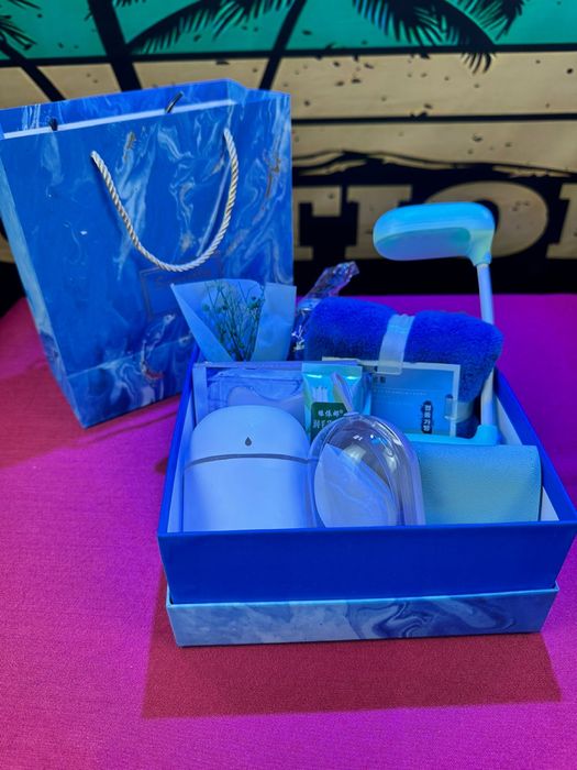 Подарочный бокс