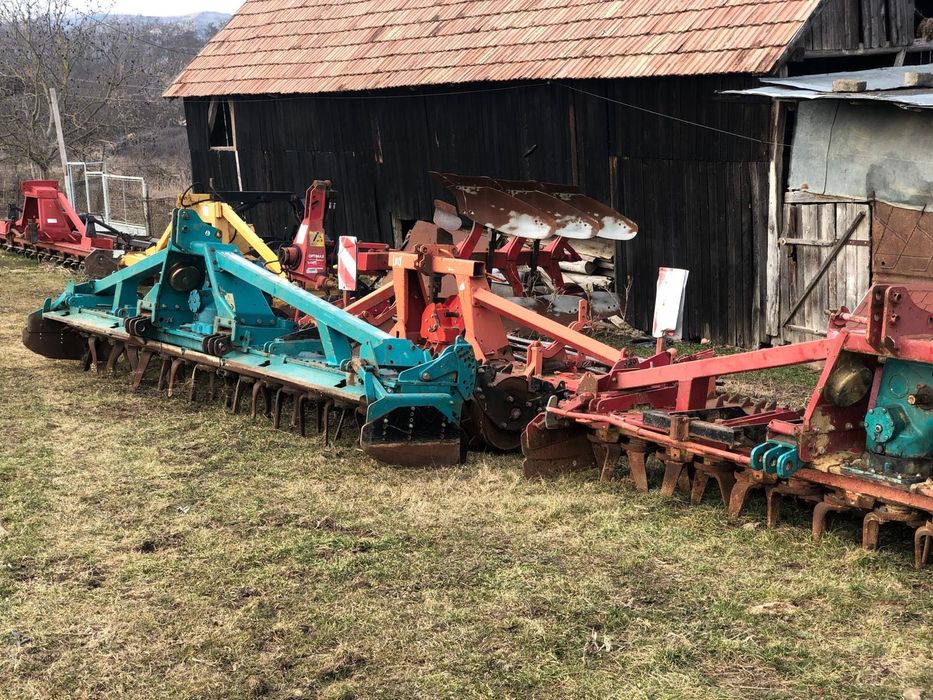 Vînd freză grapă rotativă 4 m