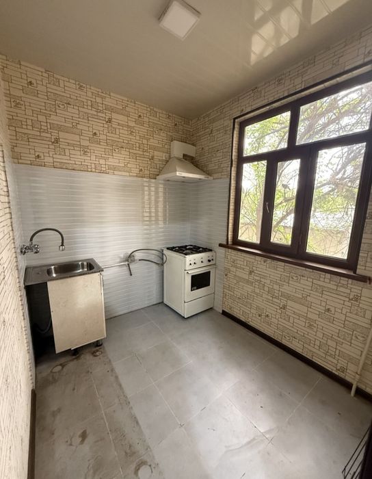 Чиланзар 11 срочно продаётся квартира 2/2/4.Ипотека