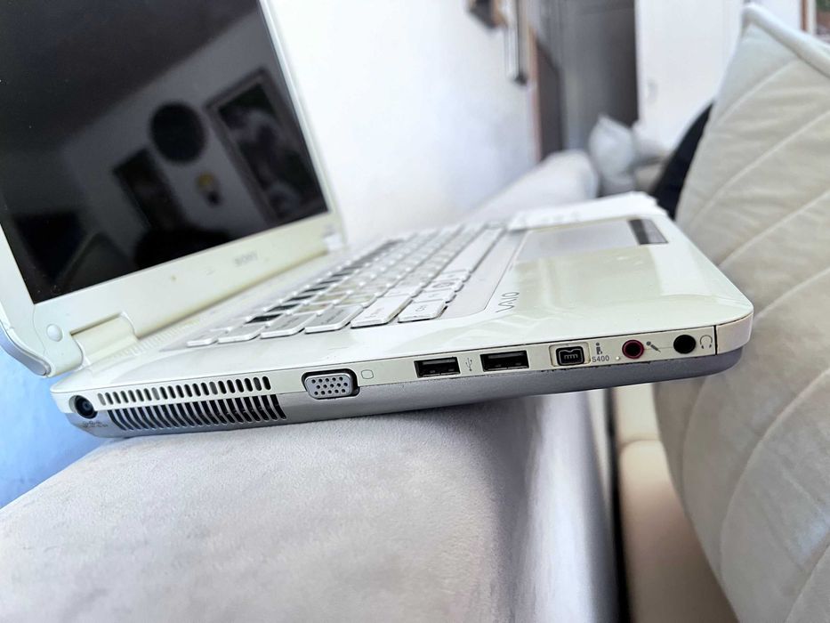 Ноутбук VAIO  Intel Core 2 Duo