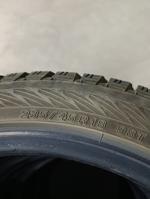 Продам екохама комплект 235/45R18