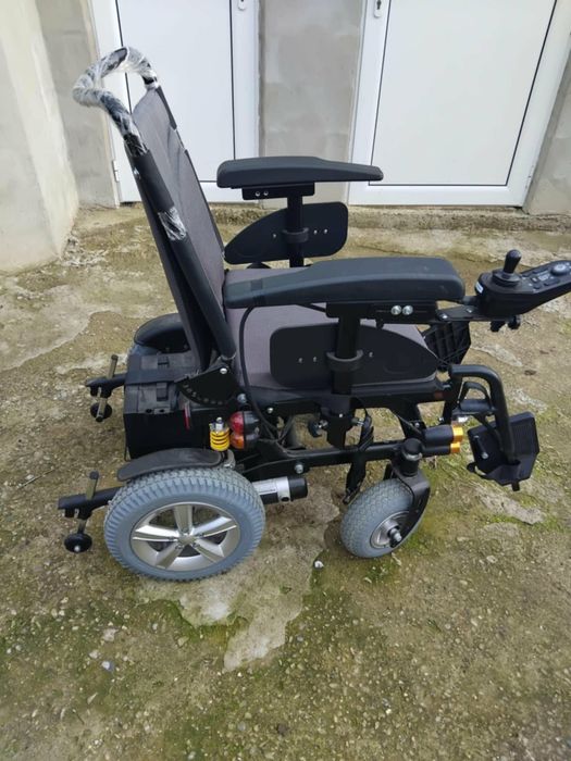 Акумулаторна инвалидна количка