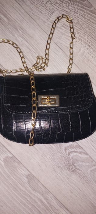 Продам женские  сумки  от 5000