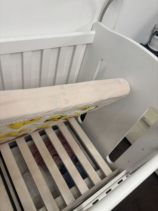 Бебешка кошара 60/120 с две чекмеджета