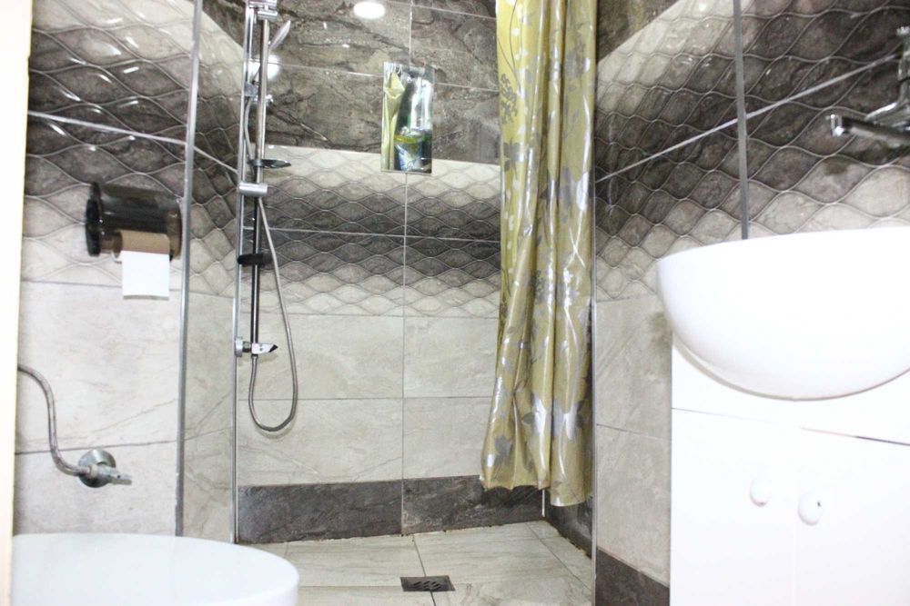 Дава се под наем Етаж от къща в Шумен, Болницата - 50 кв.м за 127.5 € - Снимка #11