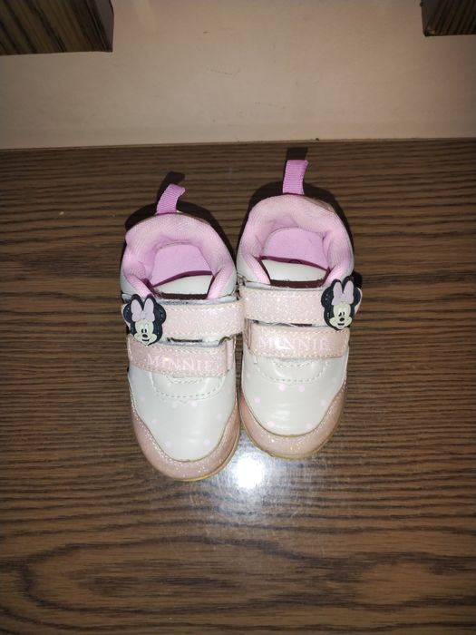 Детски обувки  по 10лв чифта