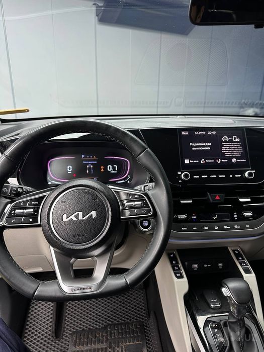 KIA carens avtomabili