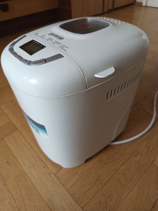 Пекарна / машина за хляб