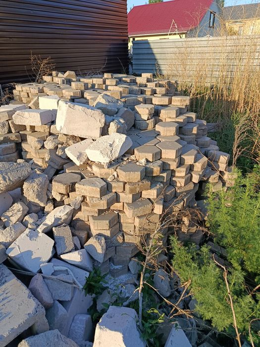 Продам б/у брусчатку
