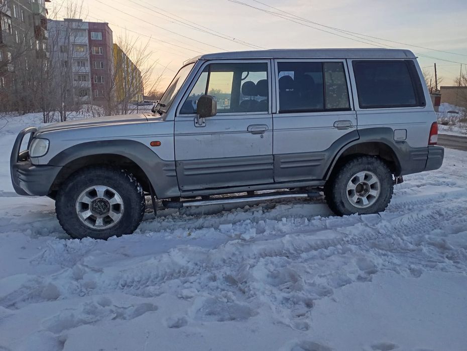 Продам бюджетный внедорожник