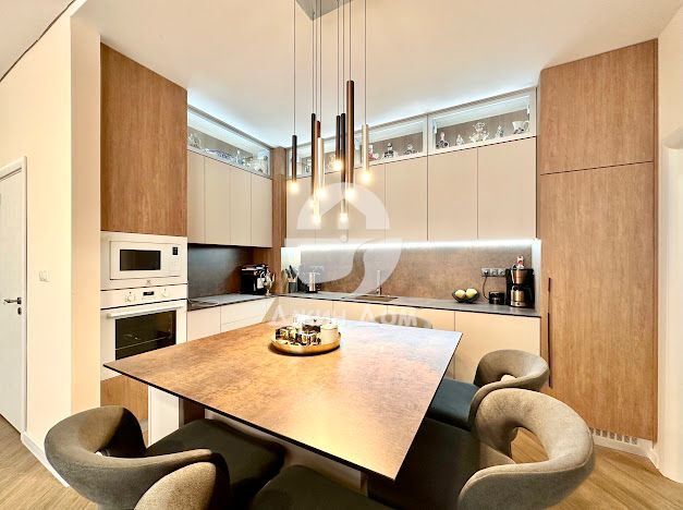 Продава се Тристаен апартамент в с. Равда, Област Бургас - 150 кв.м за 1734 €/кв.м - Снимка #1