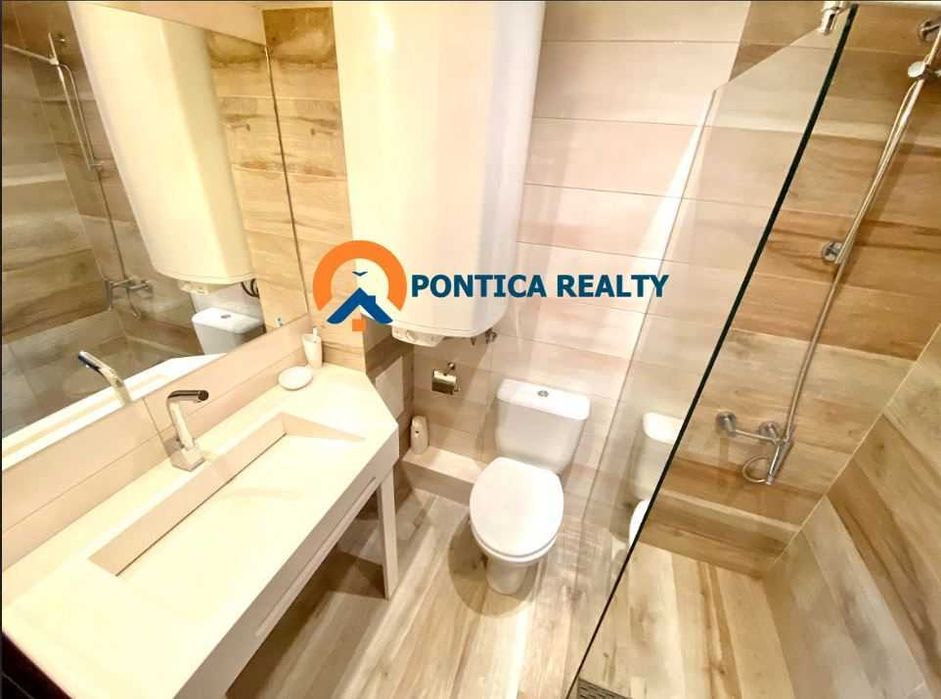 Двустаен на първа линия с гледка море в Свети Влас