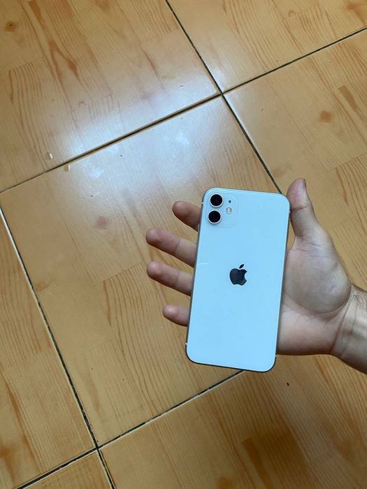 iPhone 11 CH/A Xotira 128 Yomkost 84%
