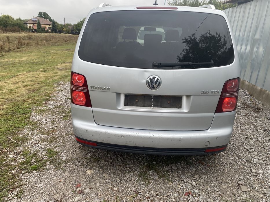 VW Touran 2.0TDI 140 к.с Facelift на ЧАСТИ