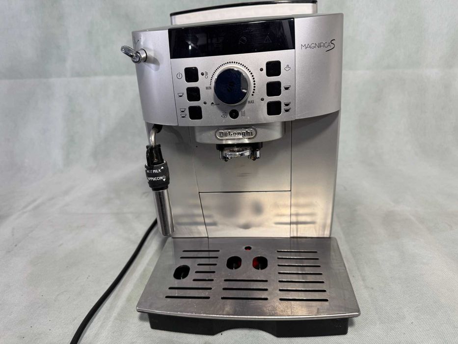 Кафемашина -  Delonghi Magnifica S / 1450W / 15 bar