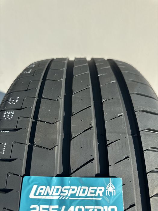 Нови летни гуми LANDSPIDER SPORTRAXX UHP 255/40R19 100Y XL Нов DOT