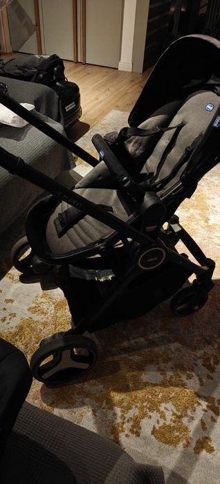 Vind cărucior Chicoo 3 în 1