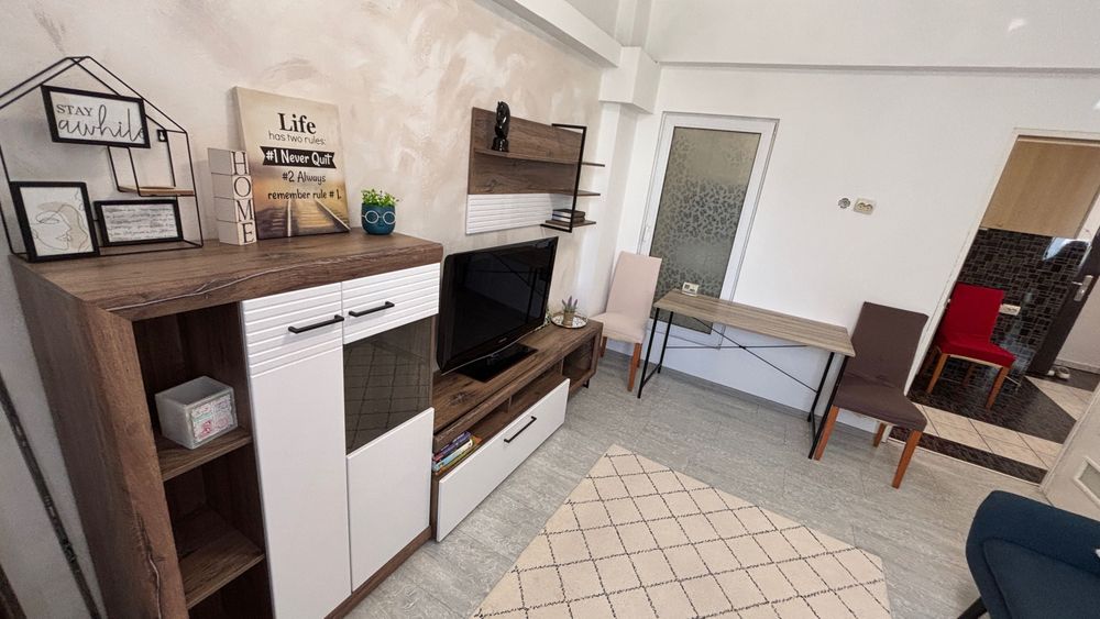 Se închiriază apartament 2 camere DECOMANDAT